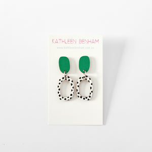 Odette organic oval wood dangles Green