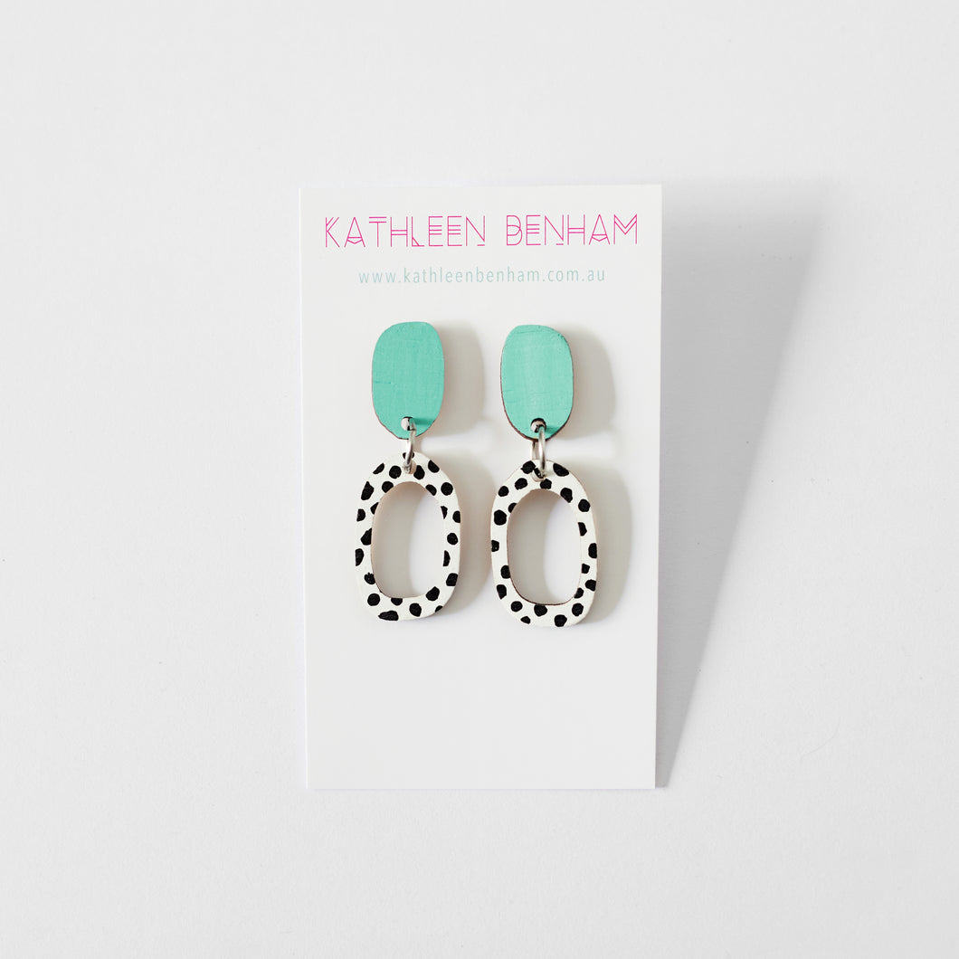 Odette organic oval wood dangles Mint