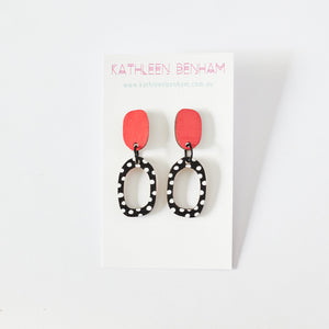 Odette organic oval wood dangles Red