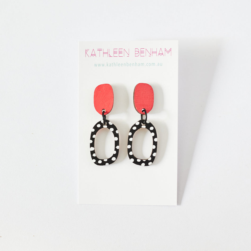Odette organic oval wood dangles Red