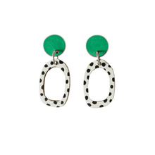 Load image into Gallery viewer, Odette organic oval wood dangles Green
