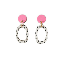 Load image into Gallery viewer, Odette organic oval wood dangles Hot pink
