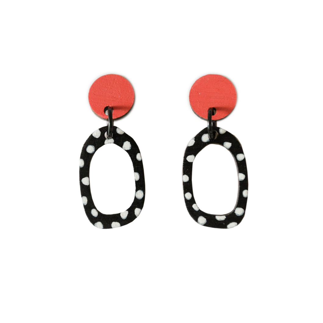 Odette organic oval wood dangles Red